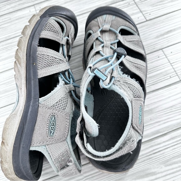 KEEN  Hiking Sandals Women Sz 9 Grey Anti Odor Footbed Waterproof - Picture 4 of 6